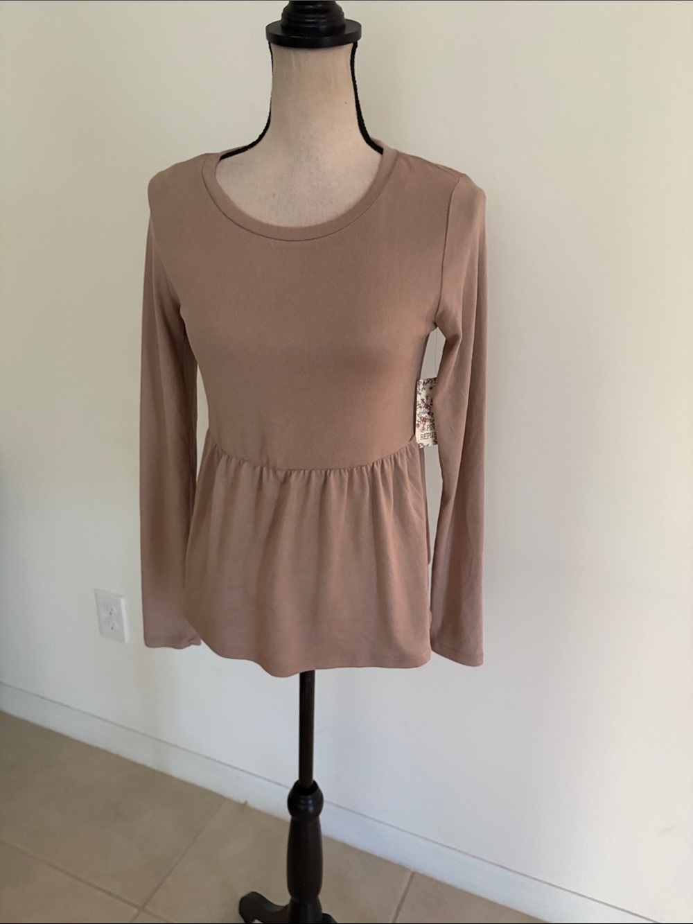 NWT pink republic juniors small shirt 976